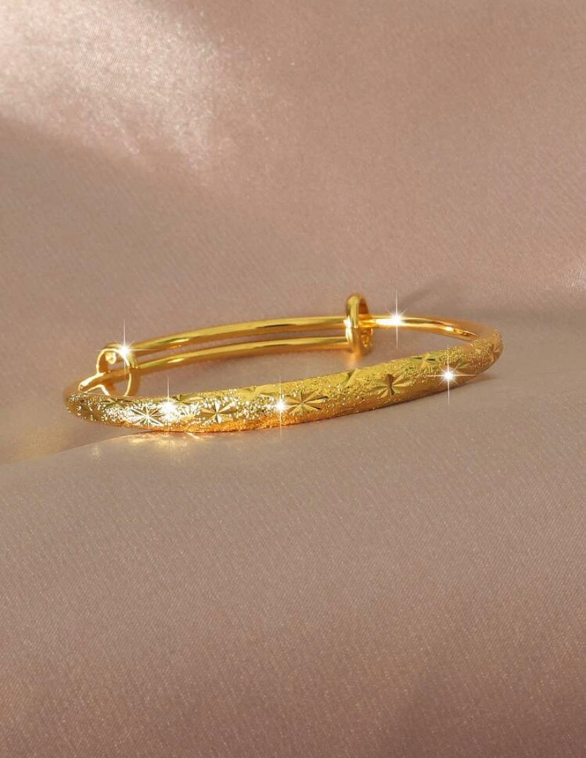 “Rich Aunty” Bangles