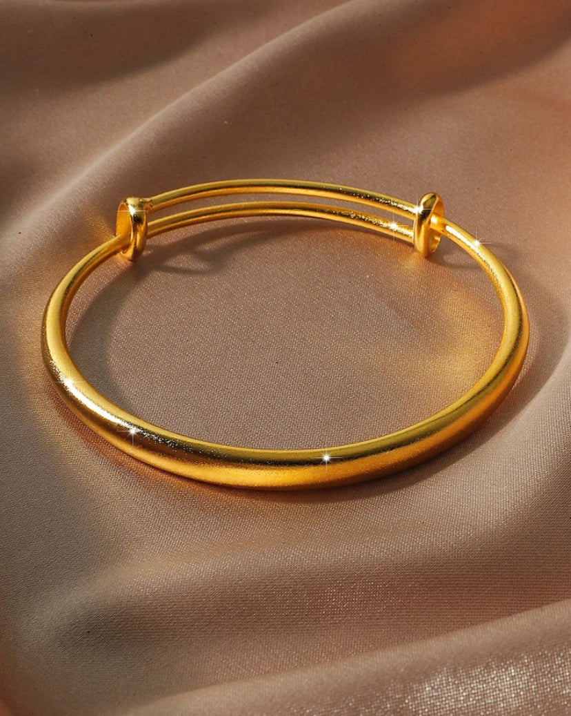 “Rich Aunty” Bangles